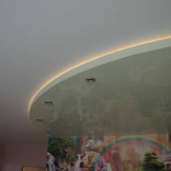 Двухуровневый потолок с подсветкой